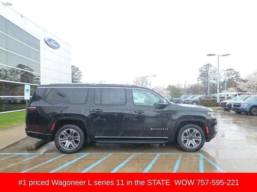 Diamond Black Crystal Pearlcoat 2023 Jeep Wagoneer L Series II 4x4