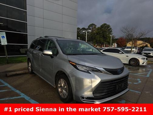 2022 Toyota Sienna XLE