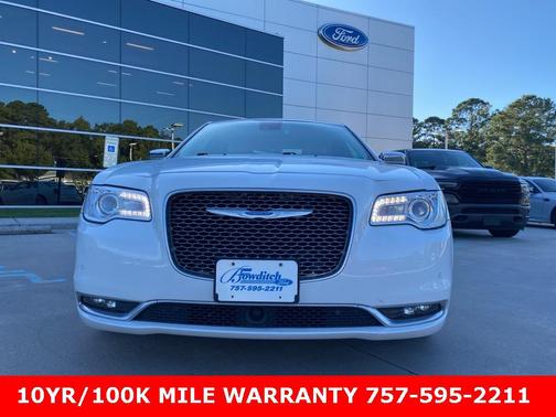 2021 Chrysler 300 Touring