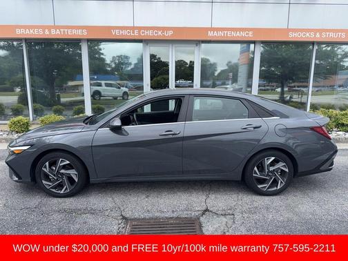 Gray 2024 Hyundai ELANTRA SEL