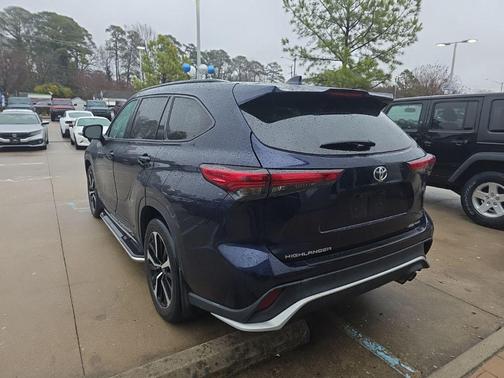 2022 Toyota Highlander XSE