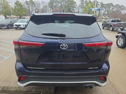 2022 Toyota Highlander XSE
