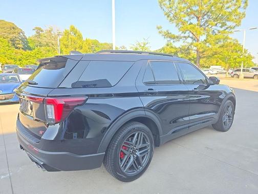 Black Metallic 2026 Ford Explorer ST