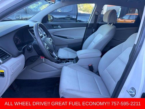 Dazzling White 2017 Hyundai TUCSON Eco