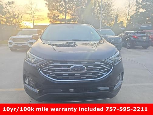 2022 Ford Edge Titanium