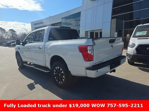 2017 Nissan Titan SL