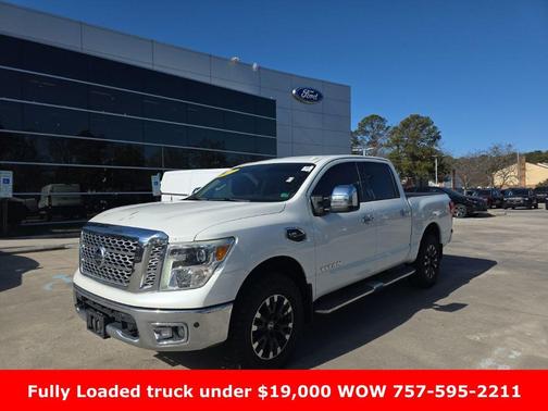 Pearl White Metallic 2017 Nissan Titan SL Truck
