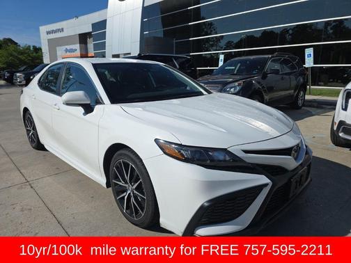 Ice 2023 Toyota Camry SE