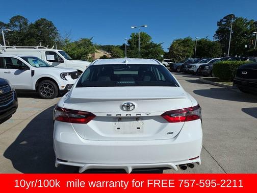 Ice 2023 Toyota Camry SE