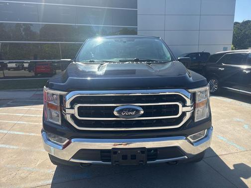 ANTIMATTER BLUE METALLIC 2022 Ford F-150 XLT