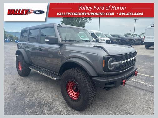 Carbonized Gray Metallic 2023 Ford Bronco Wildtrak