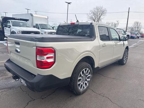 2024 Ford Maverick LARIAT