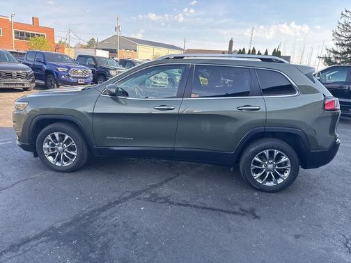 Olive Green Pearlcoat 2021 Jeep Cherokee Latitude Lux