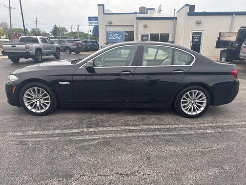 Black Sapphire Metallic 2015 BMW 528 i xDrive
