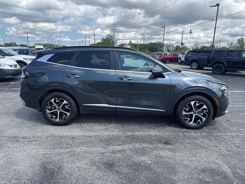 Gravity Gray 2025 Kia Sportage EX