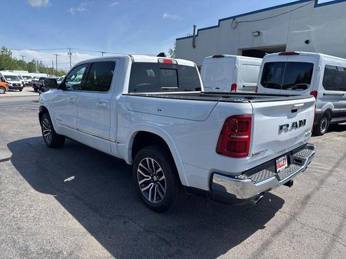 Bright White Clearcoat 2025 RAM 1500 Limited