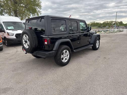 Black Clearcoat 2019 Jeep Wrangler Unlimited Sport