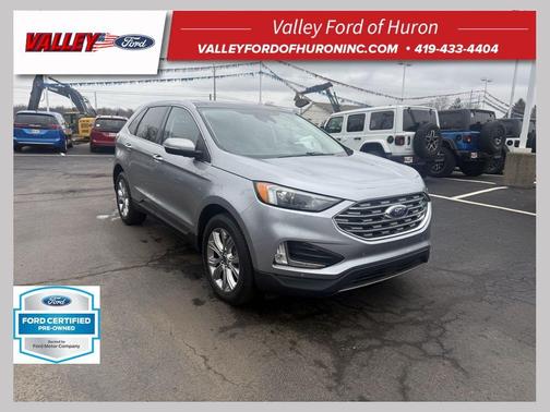 Silver Metallic 2022 Ford Edge Titanium
