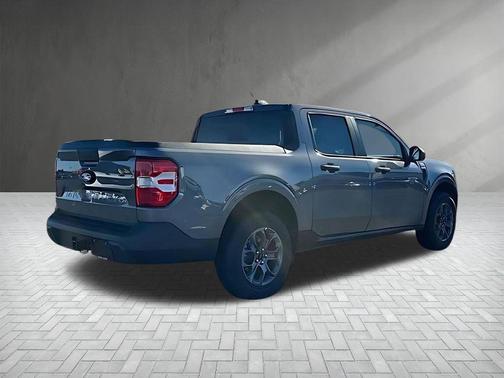 Carbonized Gray Metallic 2025 Ford Maverick XLT