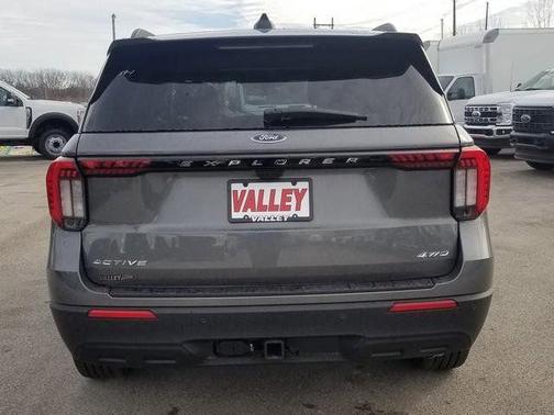 Carbonized Gray Metallic 2026 Ford Explorer Active