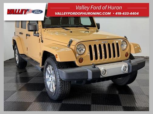 Dune 2013 Jeep Wrangler Unlimited Sahara