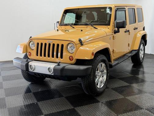 Dune 2013 Jeep Wrangler Unlimited Sahara