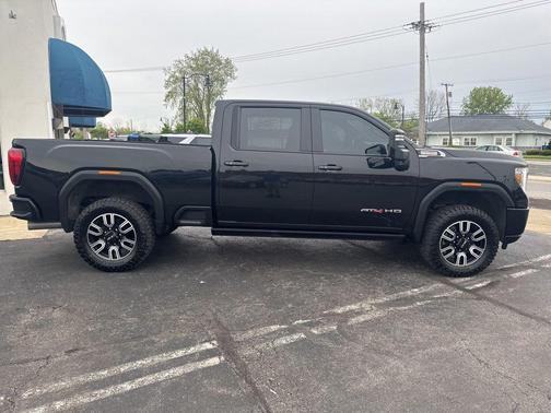 Ebony Twilight Metallic 2023 GMC Sierra 2500 AT4