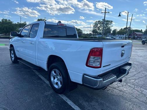 Bright White Clearcoat 2020 RAM 1500 Big Horn