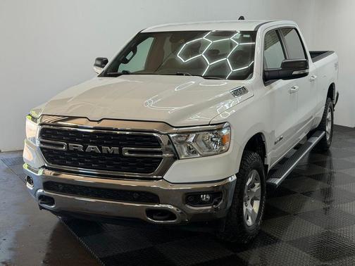 Bright White Clearcoat 2022 RAM 1500 Big Horn