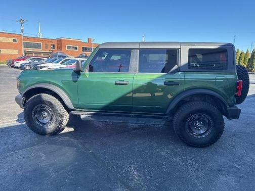 ERUPTION GREEN METALLIC 2024 Ford Bronco BIG BEND