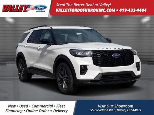 Star White 2026 Ford Explorer ST-Line
