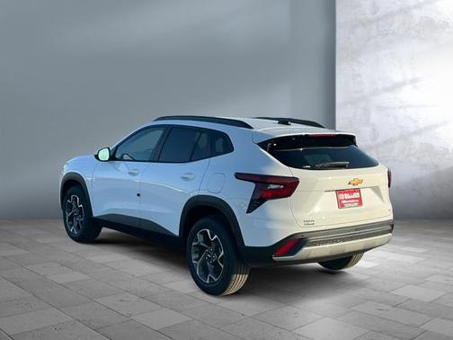 Summit White 2026 Chevrolet Trax LT