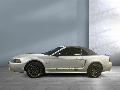 2001 Ford Mustang SVT Cobra