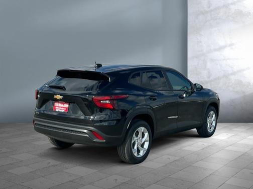 Mosaic Black Metallic 2026 Chevrolet Trax LS