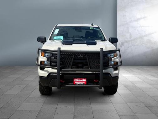 White Sands 2026 Chevrolet Silverado 1500 Custom Trail Boss