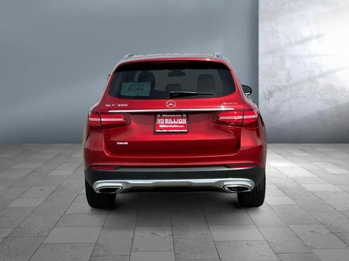 designo Cardinal Red Metallic 2018 Mercedes-Benz GLC 300 4MATIC