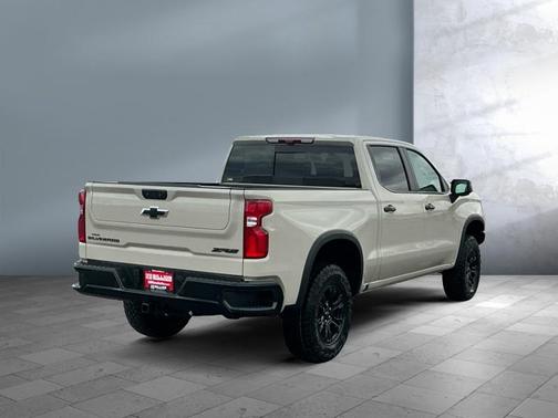 White Sands 2026 Chevrolet Silverado 1500 ZR2