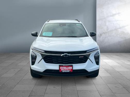 Summit White 2026 Chevrolet Trax FWD 2RS