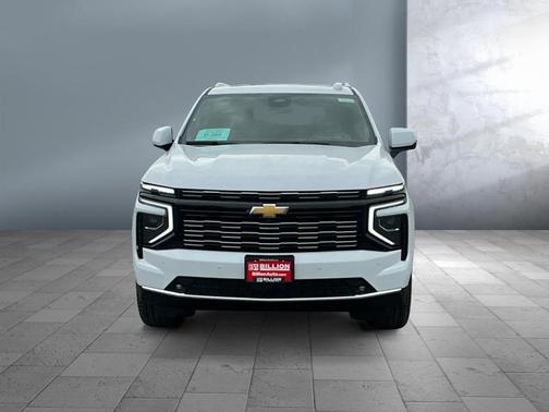 Polar White Tricoat 2026 Chevrolet Suburban High Country, 4WD