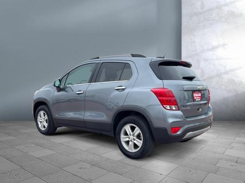 Satin Steel Metallic 2019 Chevrolet Trax LT
