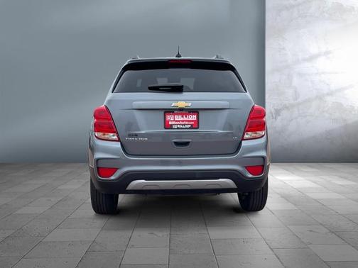 Satin Steel Metallic 2019 Chevrolet Trax LT