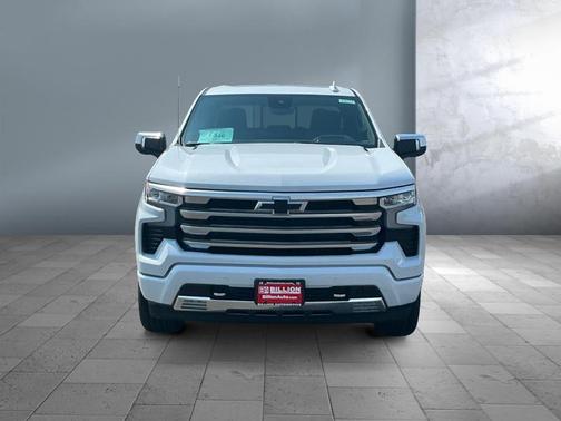 Polar White Tricoat 2026 Chevrolet Silverado 1500 High Country