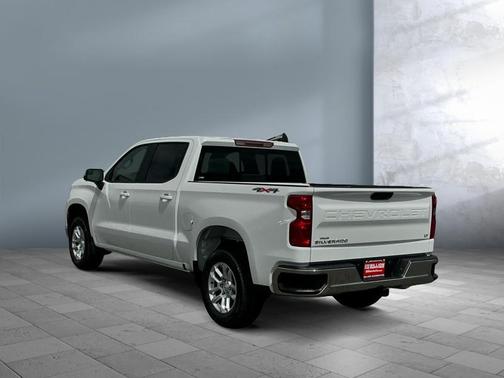 Summit White 2026 Chevrolet Silverado 1500 LT
