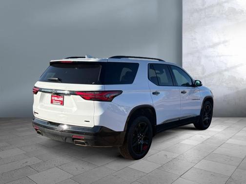 2024 Chevrolet Traverse Premier