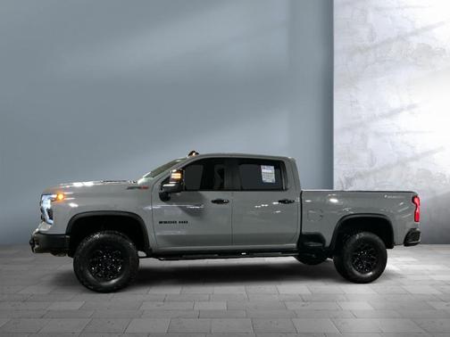 2024 Chevrolet Silverado 2500 4WD Crew Cab Standard Bed ZR2