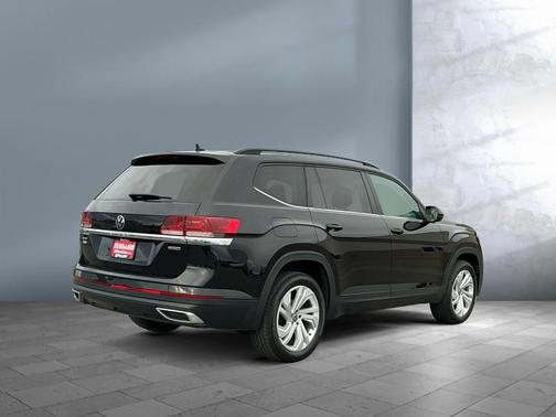 2021 Volkswagen Atlas 3.6L SE w/Technology