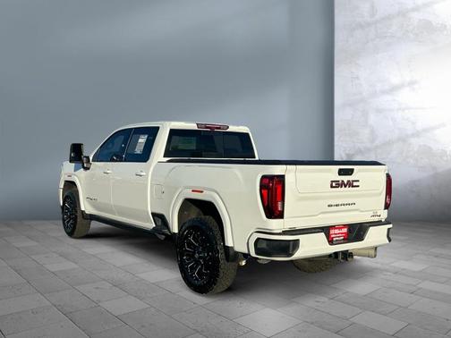 2022 GMC Sierra 2500 AT4