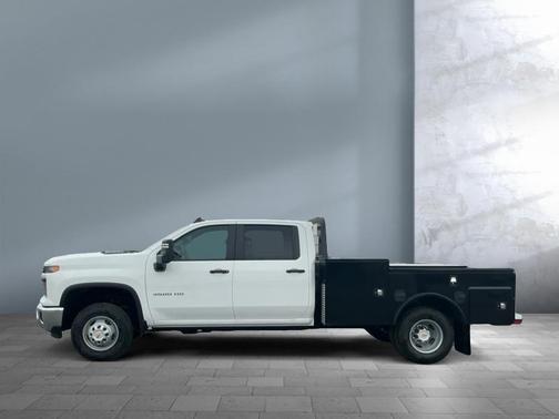 Summit White 2026 Chevrolet Silverado 3500 WT