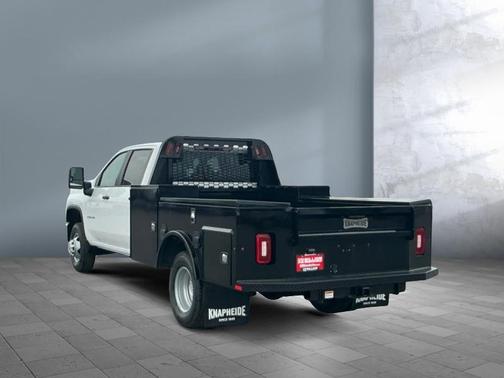 Summit White 2026 Chevrolet Silverado 3500 WT