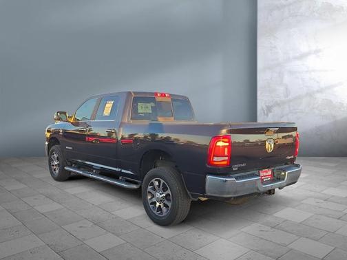 2022 RAM 2500 Big Horn Crew Cab 4x4 6'4' Box